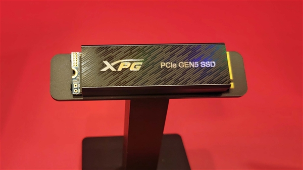PCIe 5.0 SSD少得可怜 还都是残血：等2024年吧