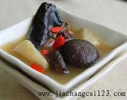 山药炖乌鸡