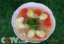银耳鹌鹑蛋