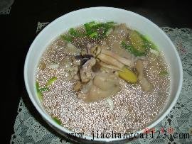 猪蹄墨鱼干汤