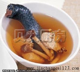 茶树菇煲乌鸡