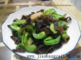 黑木耳竹笙炒青椒