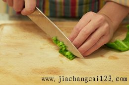 青酱烩茄子步骤6