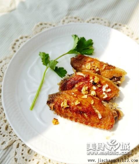 柠檬蒜香煎鸡翅