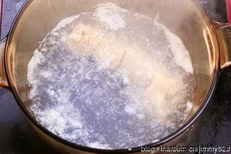 木耳烧肥肠清洗