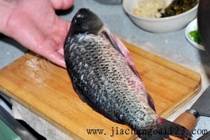 老成都家常豆瓣鱼步骤1