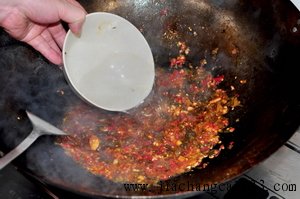 老成都家常豆瓣鱼步骤9