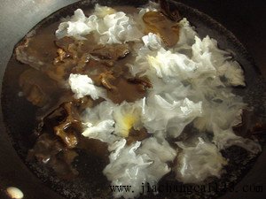 凉拌黑白双耳