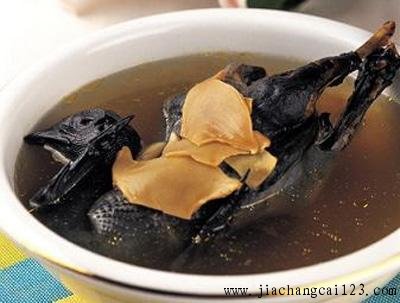 乌鸡白凤汤