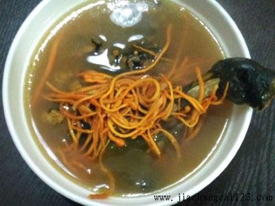 虫草鸡汤