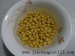 红枣桂圆黄豆粥