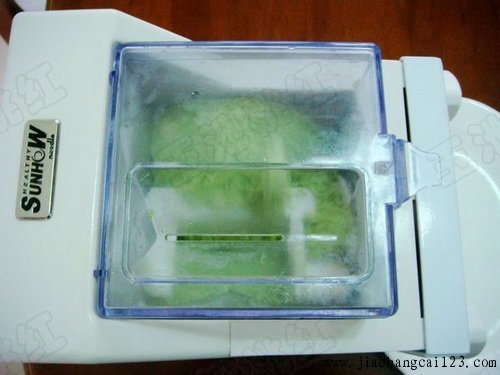 香菇鸡丁捞面步骤5
