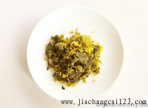 雪菜肉丝面的做法步骤2