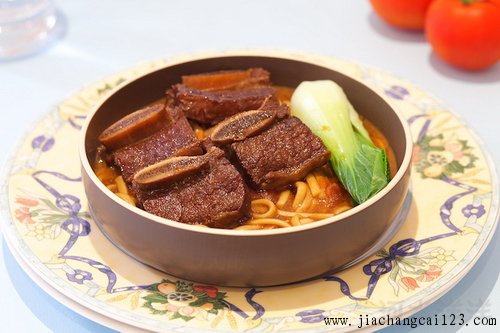 番茄红烧牛肉面