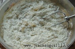 香蕉雪梨小软饼步骤9