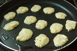 香蕉雪梨小软饼步骤12