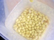 黄豆猪手煲的做法步骤