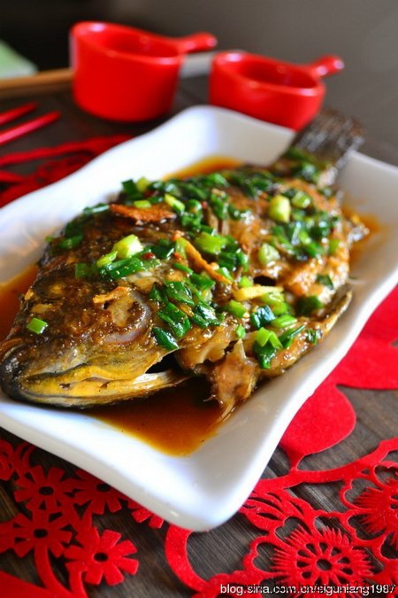 麻婆鲫鱼
