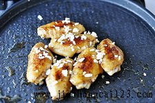蒜香鸡翅步骤6