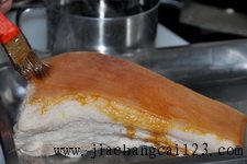 烟笋东坡肉步骤2